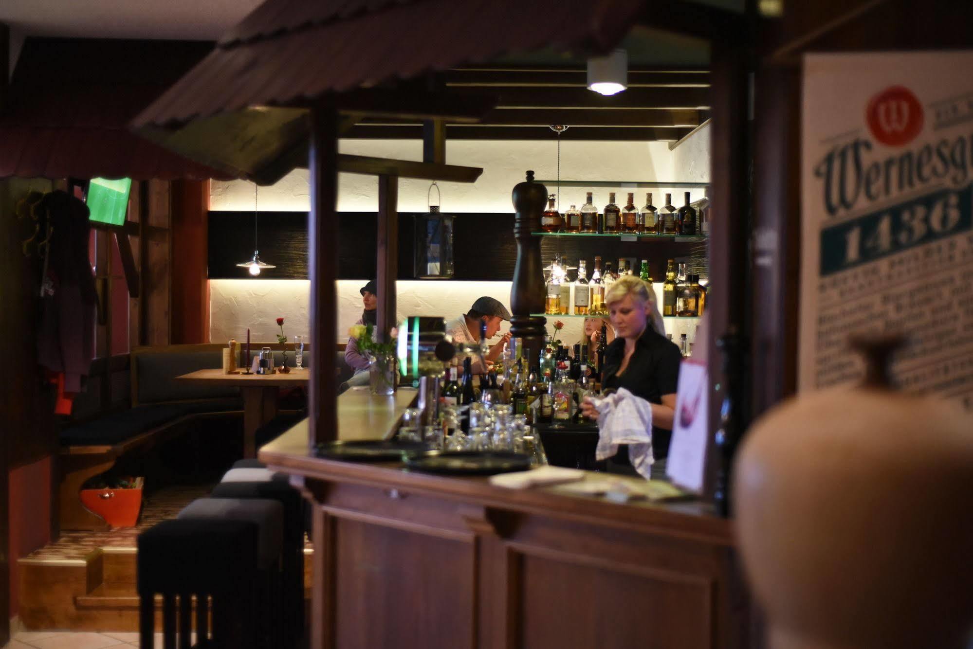 Rennsteighotel Herrnberger Hof ノイウハウス・アム・レンヴェーク エクステリア 写真