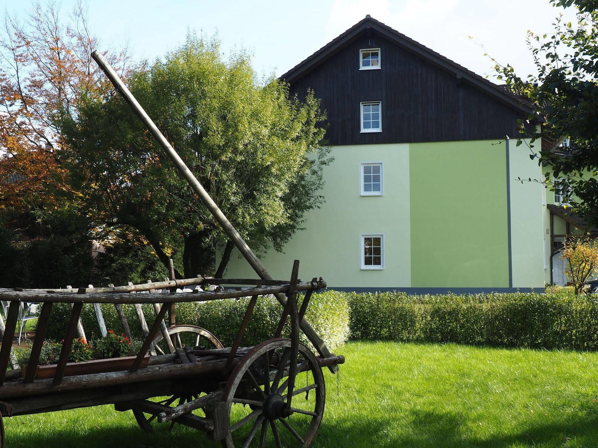 Rennsteighotel Herrnberger Hof ノイウハウス・アム・レンヴェーク エクステリア 写真